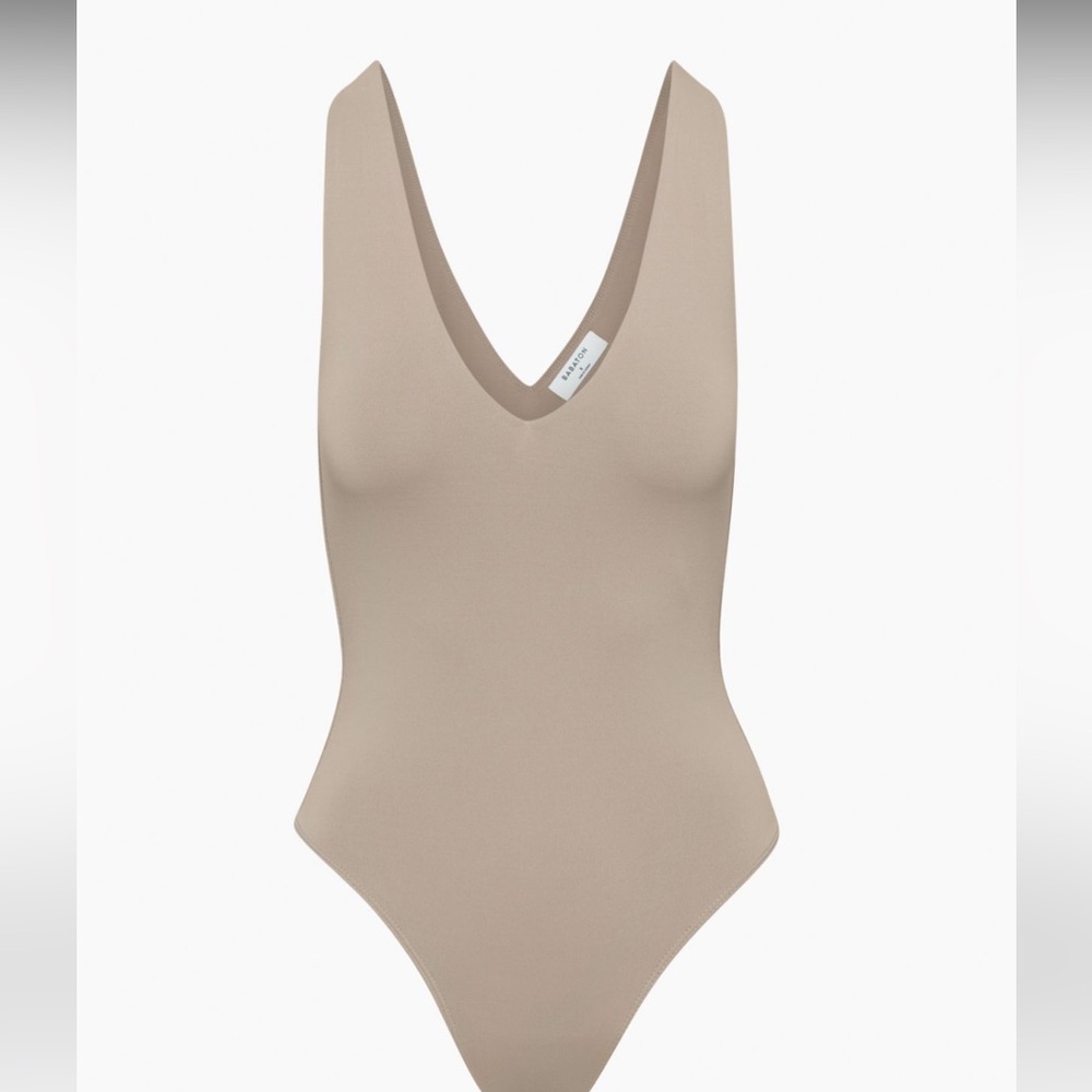 Aritzia bodysuit/ perfect color